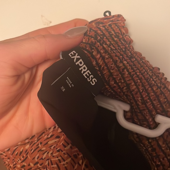 Express.  Never worn.  Dress.  Size.  Xs. - Picture 3 of 3